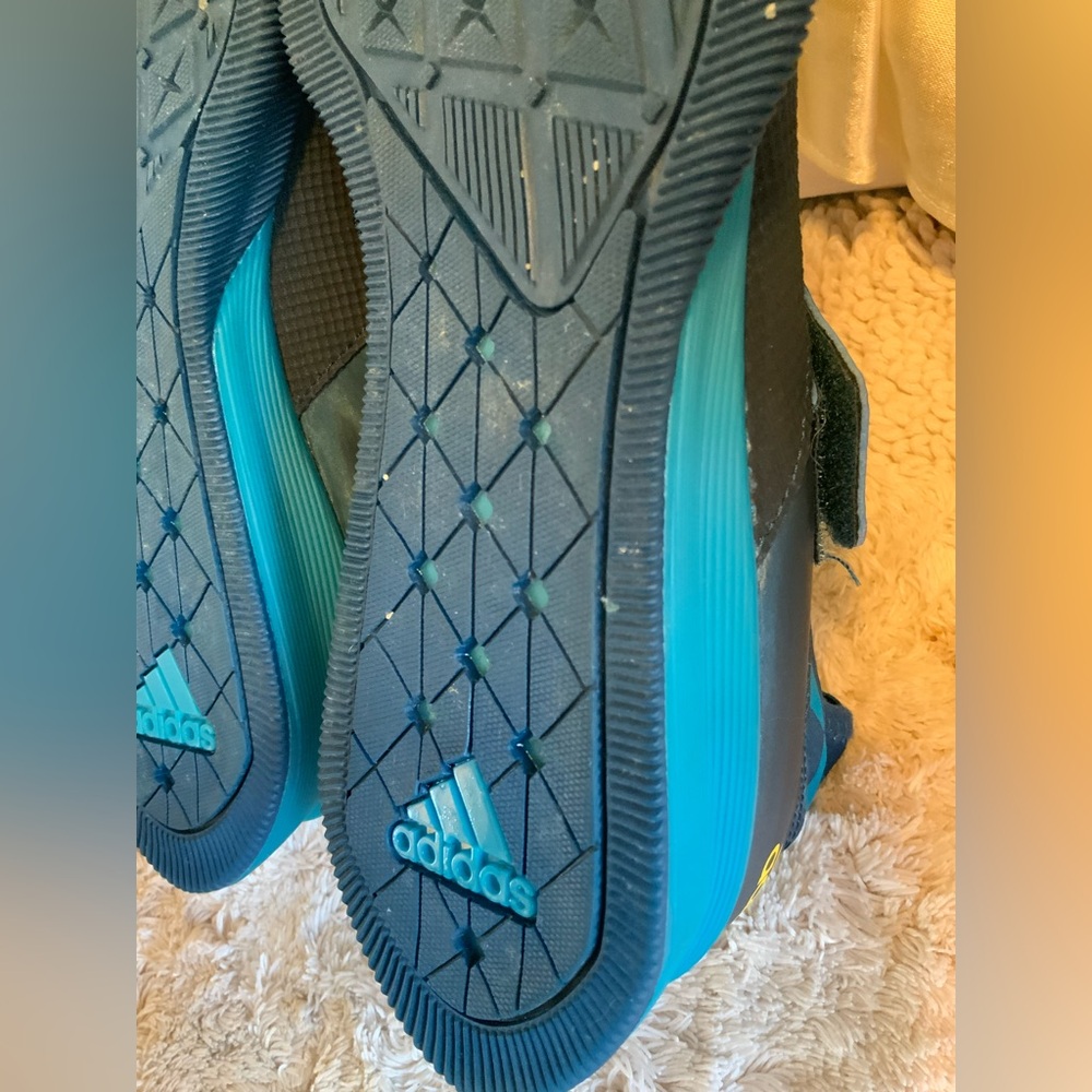 ADIDAS - Picture 10 of 11